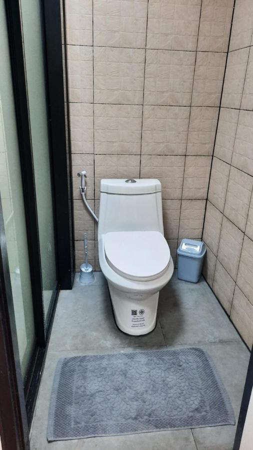 Happy Beach Jomtien Guesthouse Ngoại thất bức ảnh