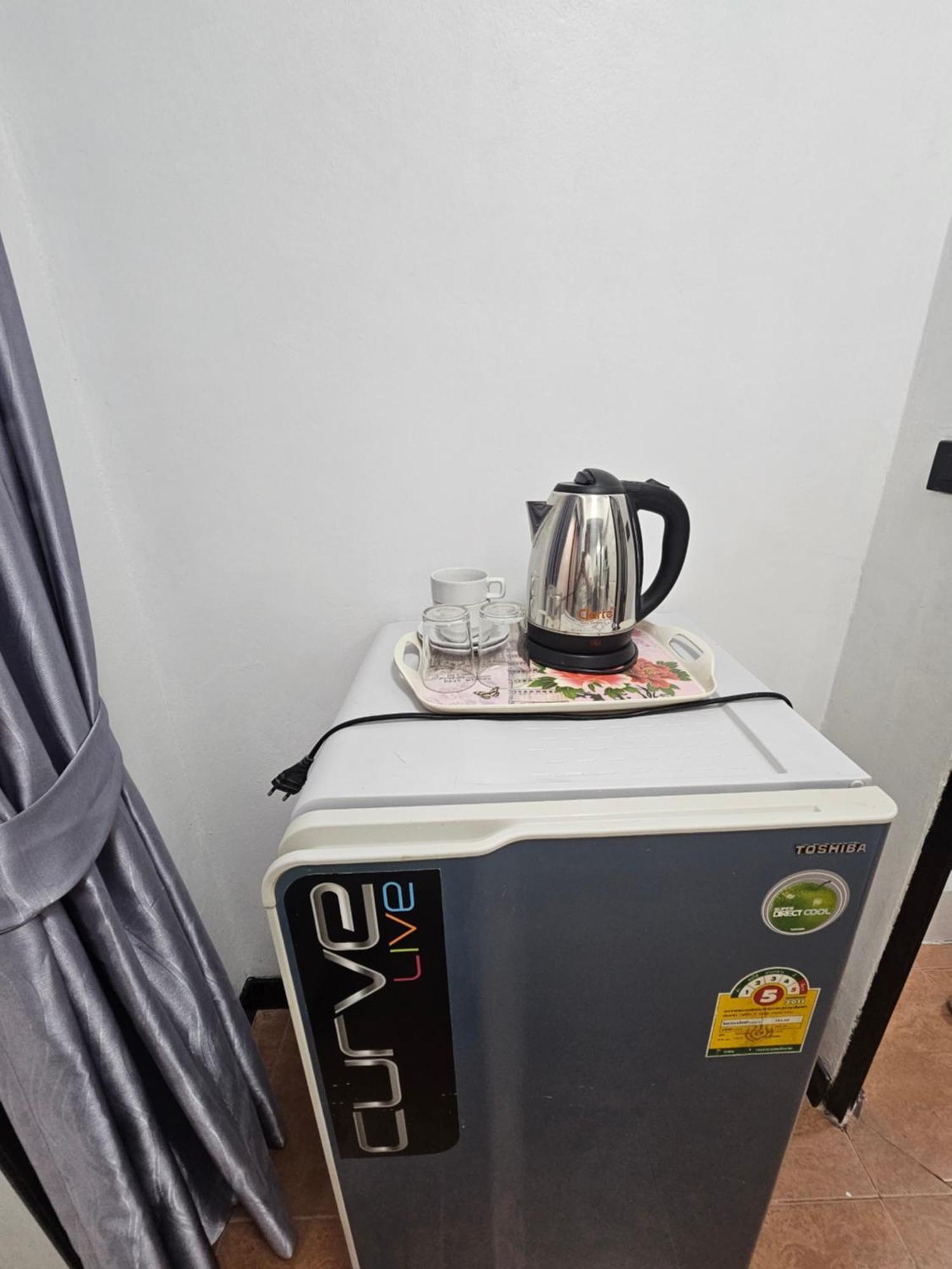 Happy Beach Jomtien Guesthouse Ngoại thất bức ảnh